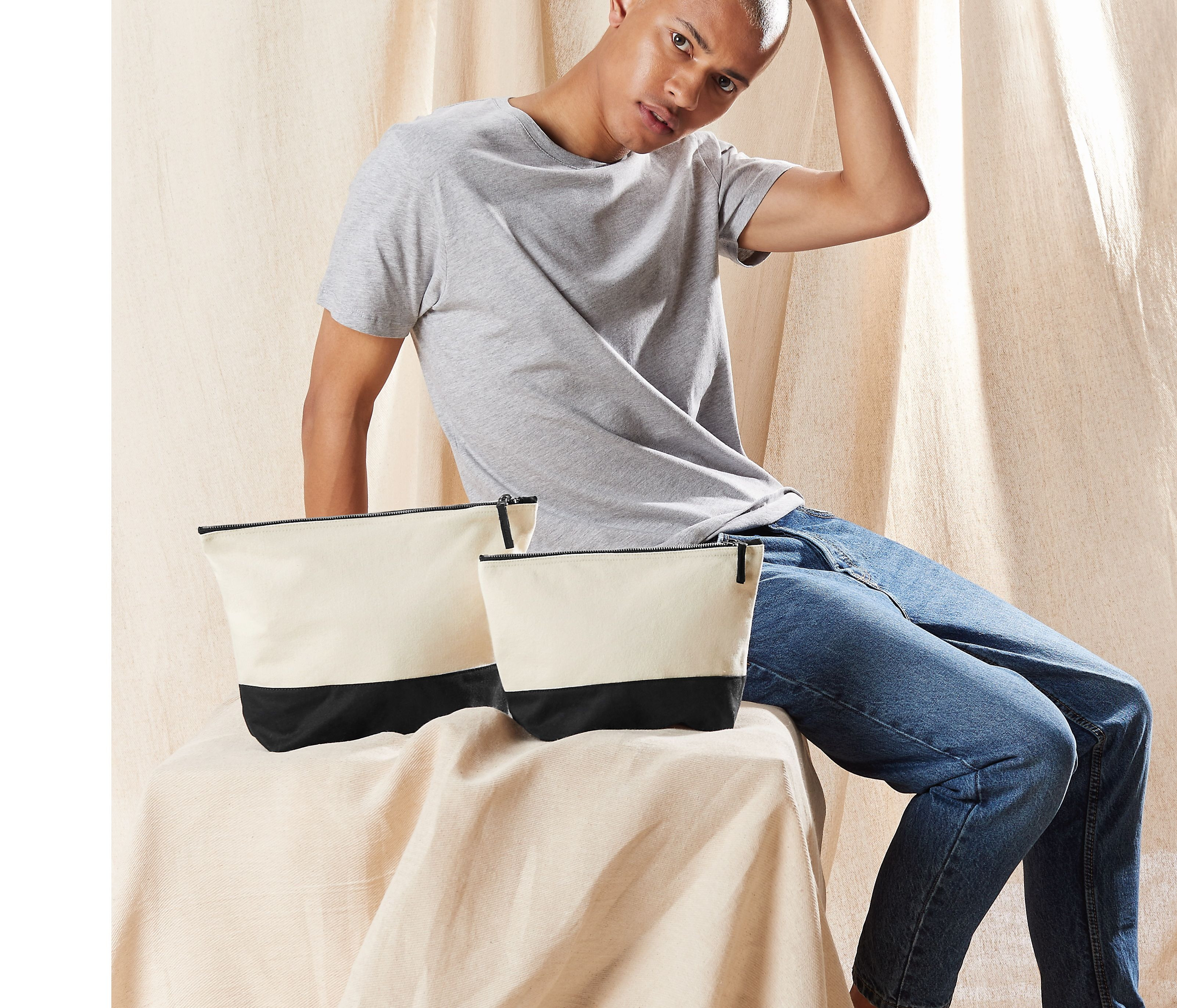 DIPPED BASE CANVAS ACCESSORY