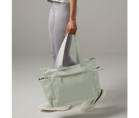 STUDIO OVERSIZED TOTE